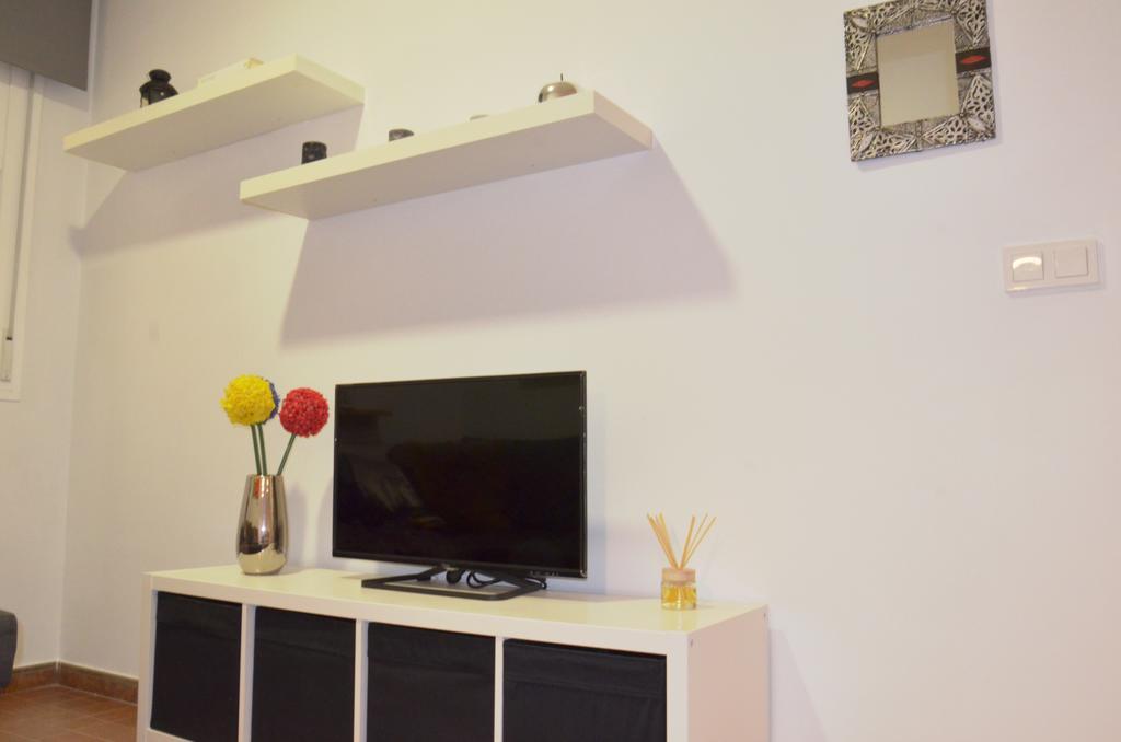 Apartamento San Jacinto Sevilla Kültér fotó