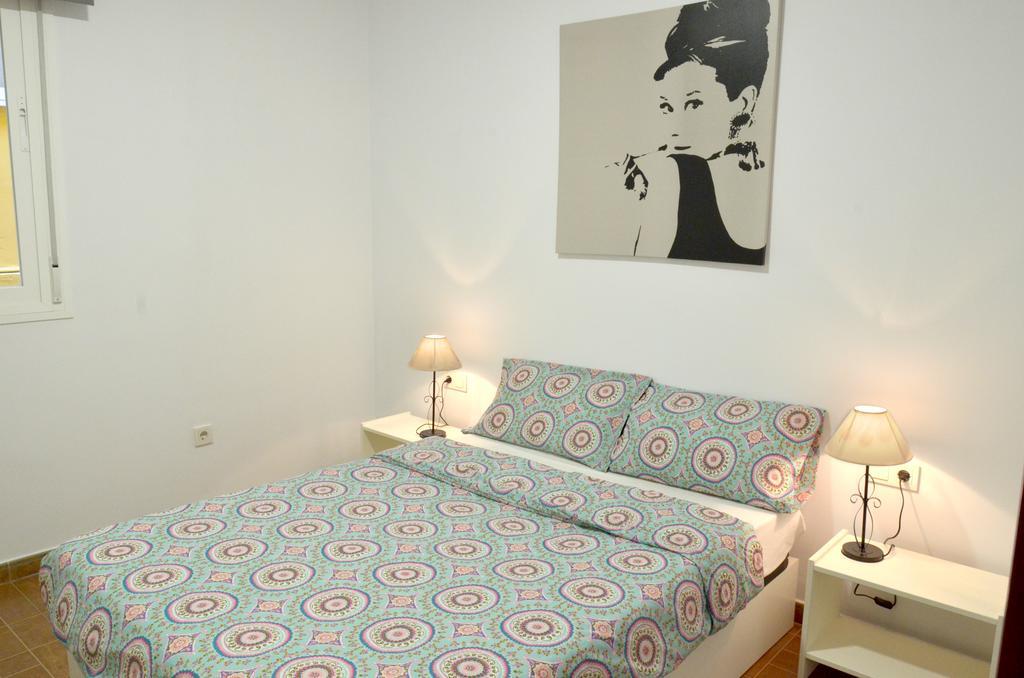 Apartamento San Jacinto Sevilla Kültér fotó