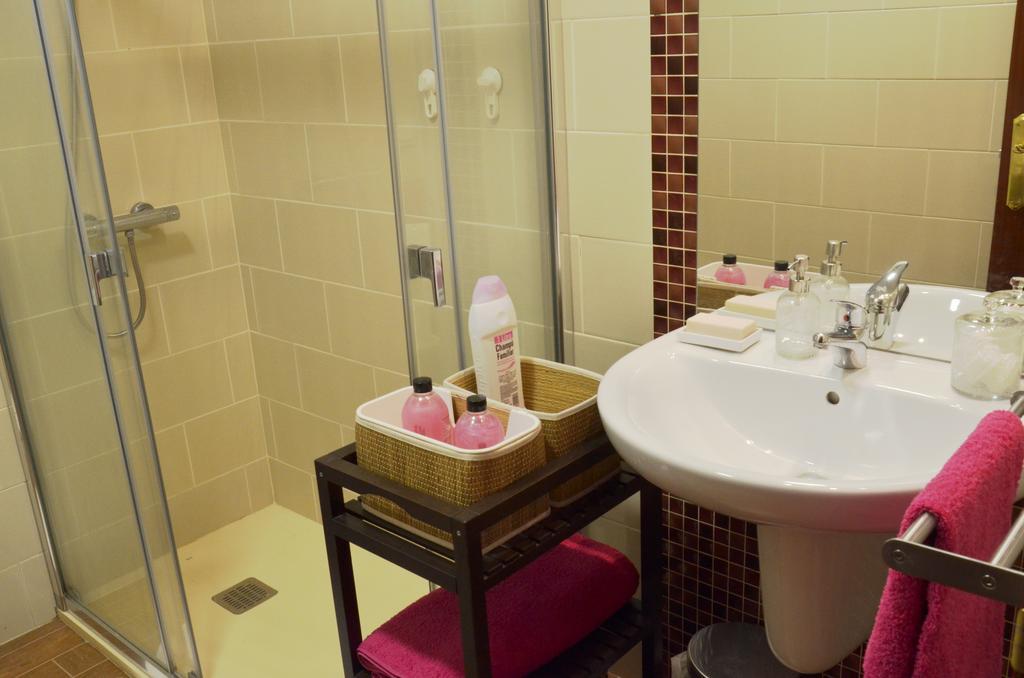 Apartamento San Jacinto Sevilla Kültér fotó