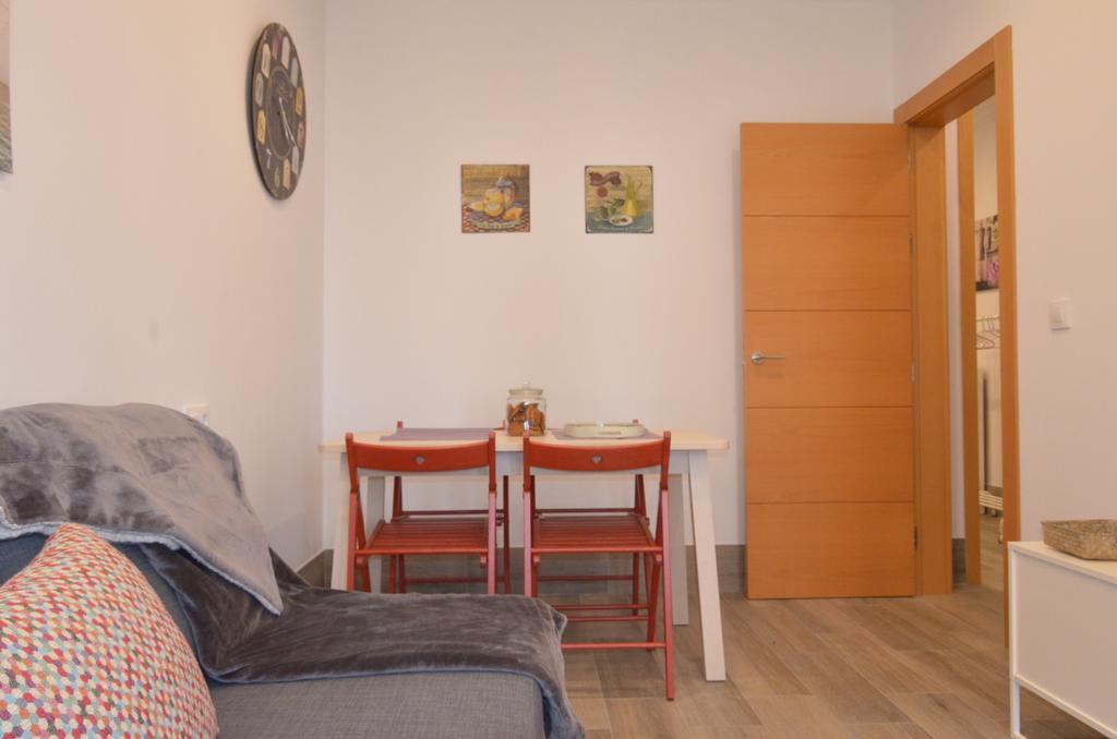 Apartamento San Jacinto Sevilla Kültér fotó